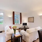 Апартаменты Gut Rattelvitz - Parterre West Gingst