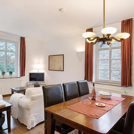 Gut Rattelvitz - Parterre West Appartement Gingst