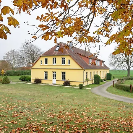 Gut Rattelvitz - Parterre West